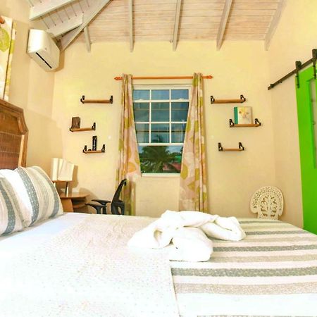 סנט פיליפ Cozy Modern Upstairs 2 Bed A/C Apt Near 2 Everything מראה חיצוני תמונה