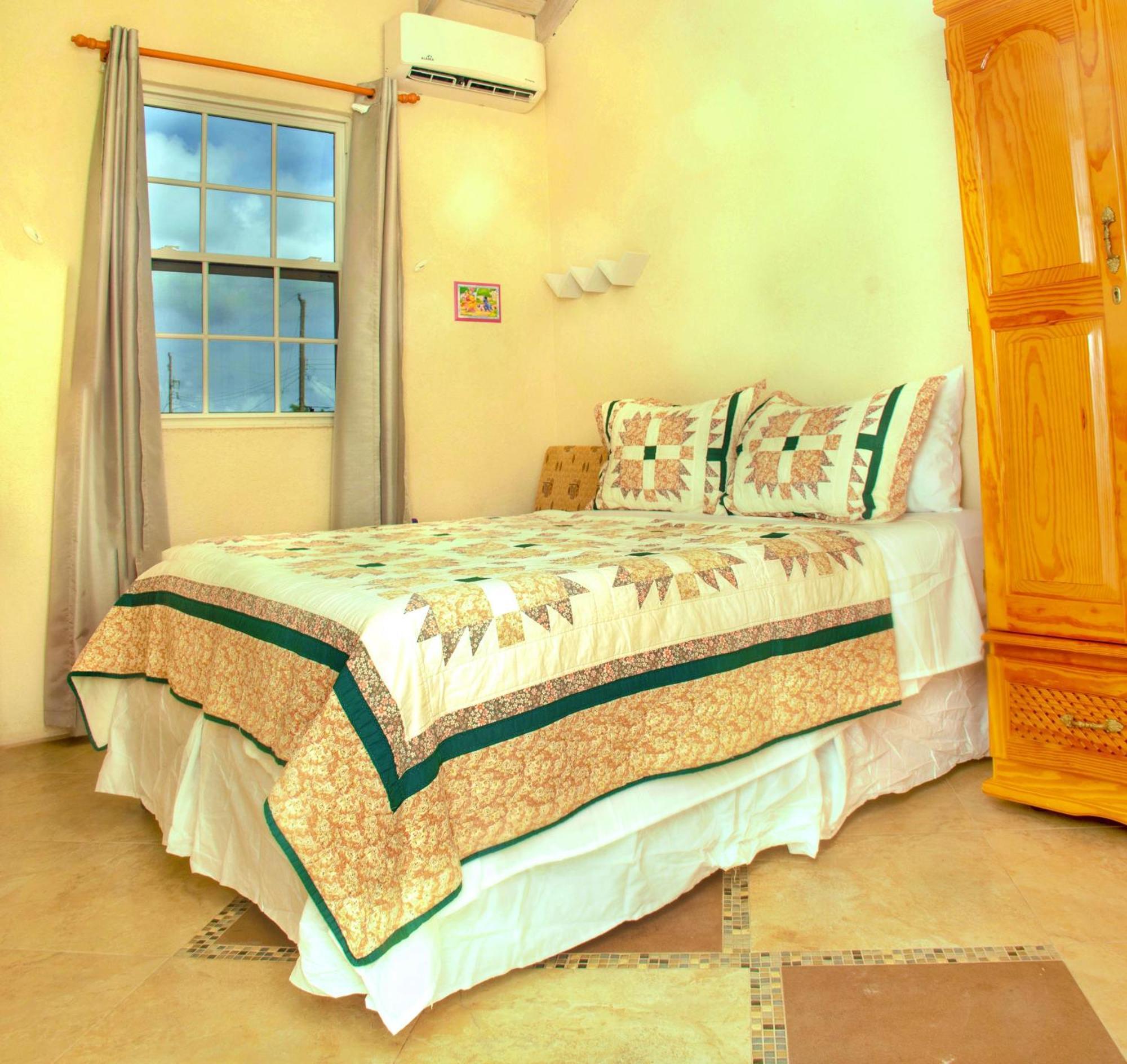 סנט פיליפ Cozy Modern Upstairs 2 Bed A/C Apt Near 2 Everything מראה חיצוני תמונה