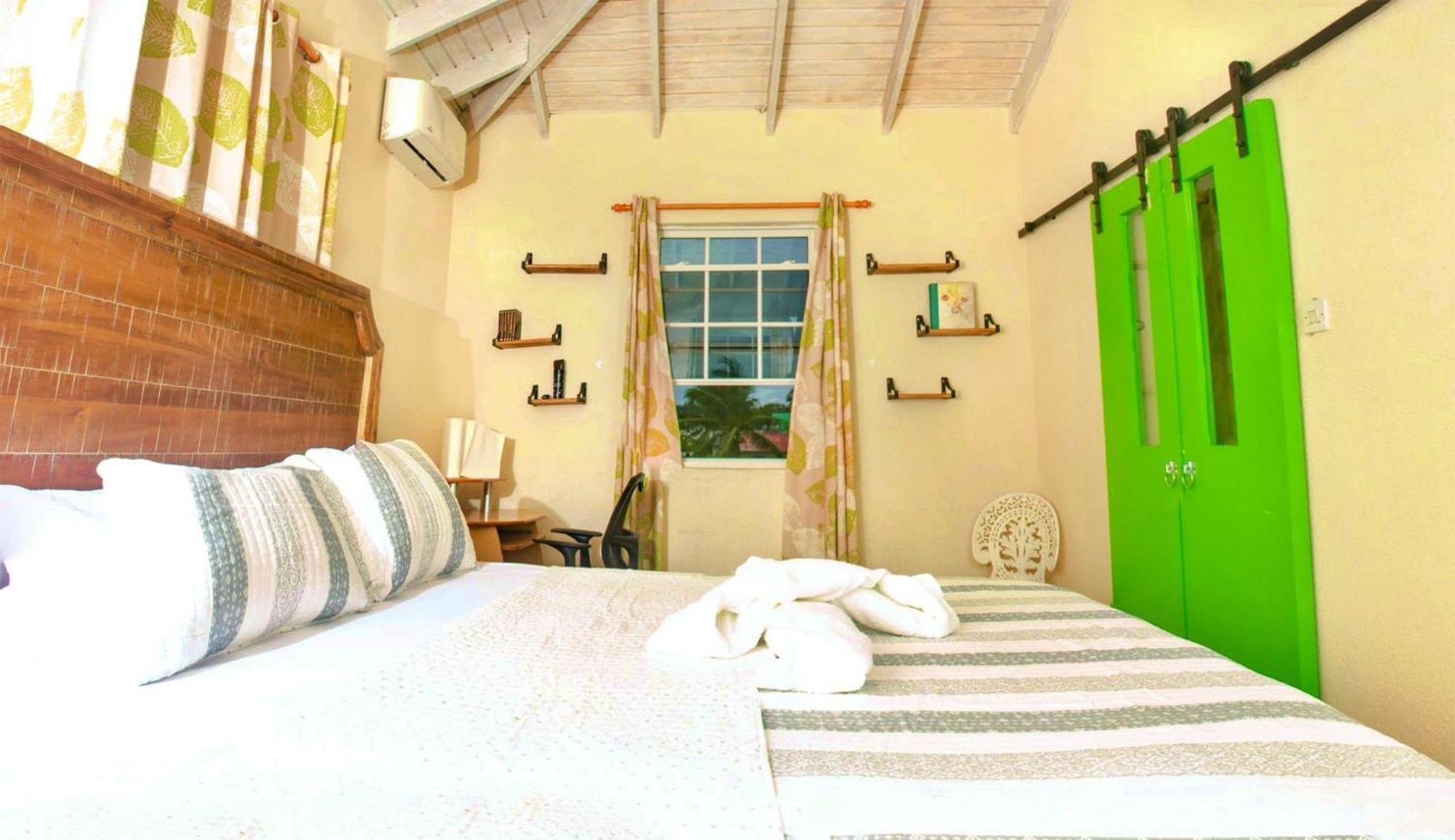 סנט פיליפ Cozy Modern Upstairs 2 Bed A/C Apt Near 2 Everything מראה חיצוני תמונה